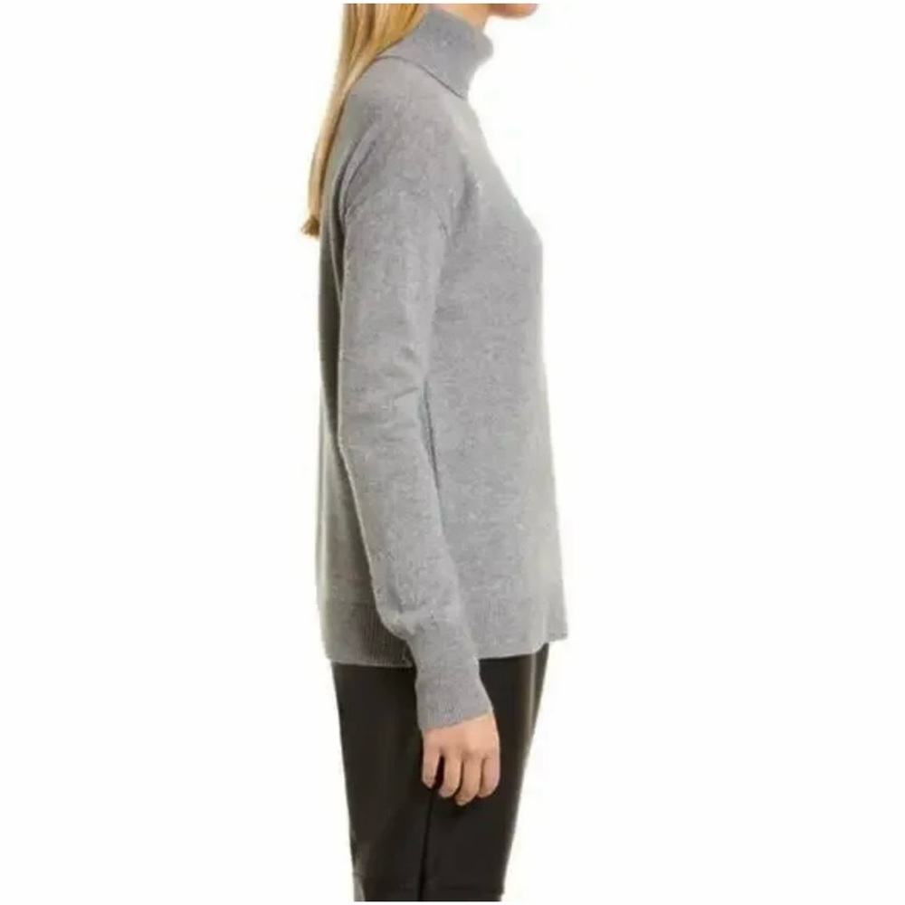 EUC Nordstrom 100% Cashmere Women's Gray Turtleneck Sweater, M - Picture 3 of 12
